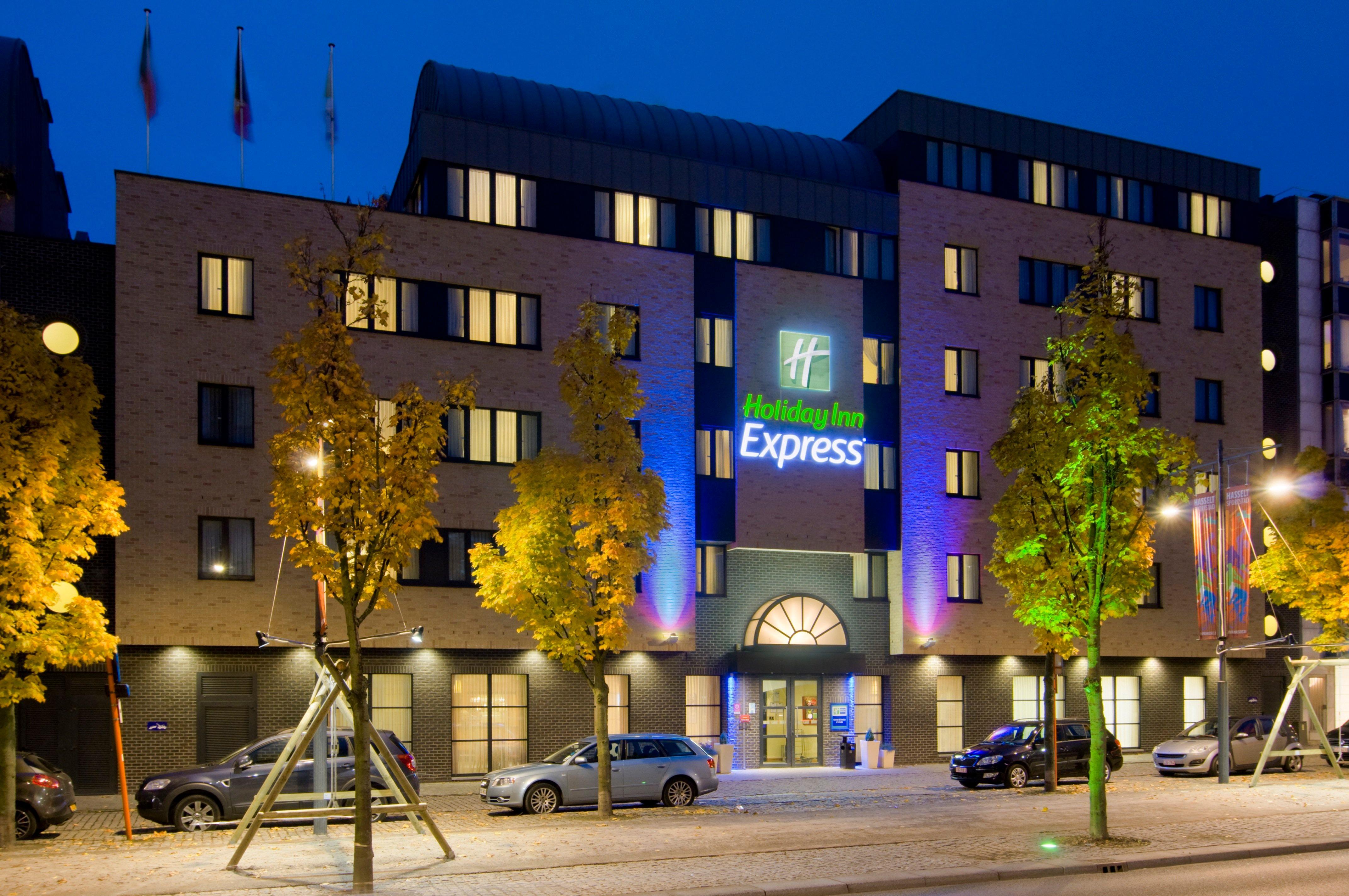 Express By Ihg Hotel 3*