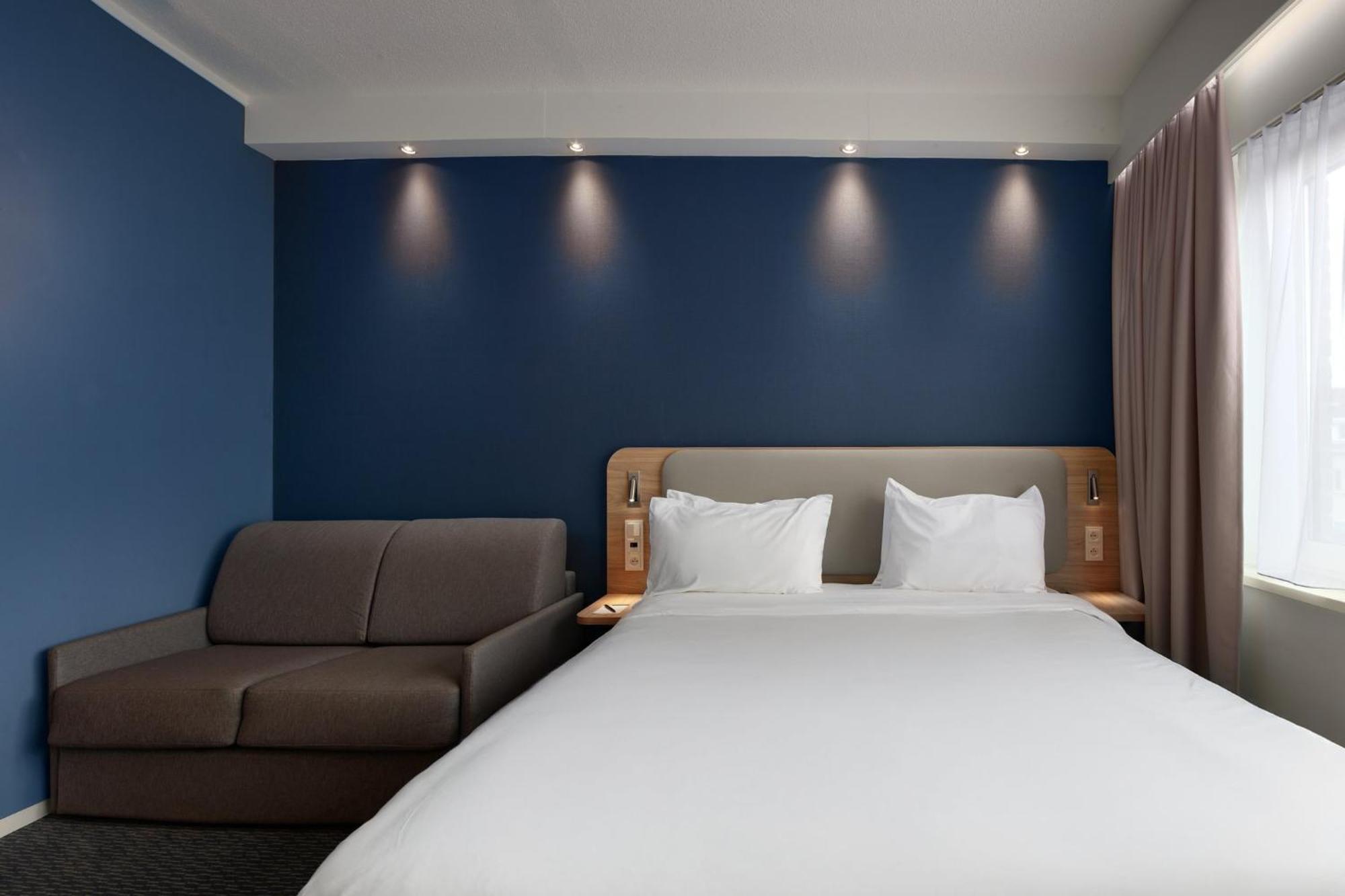 Express By Ihg 3*